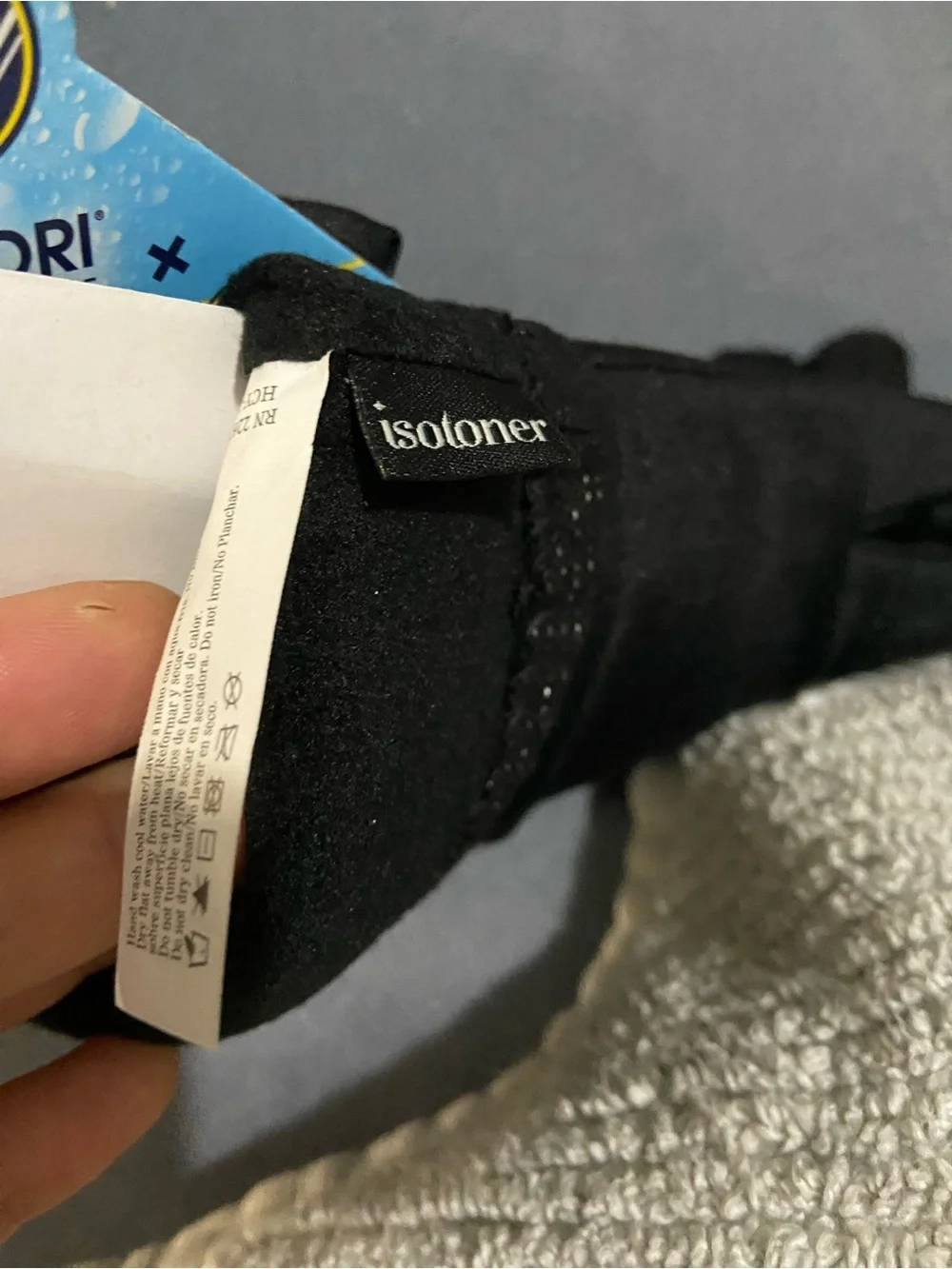 Isotoner Soft Black Gloves L/ XL Brand New